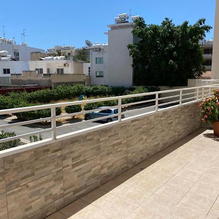 Holiday City Center Apartment ลาร์นาคา ภายนอก รูปภาพ