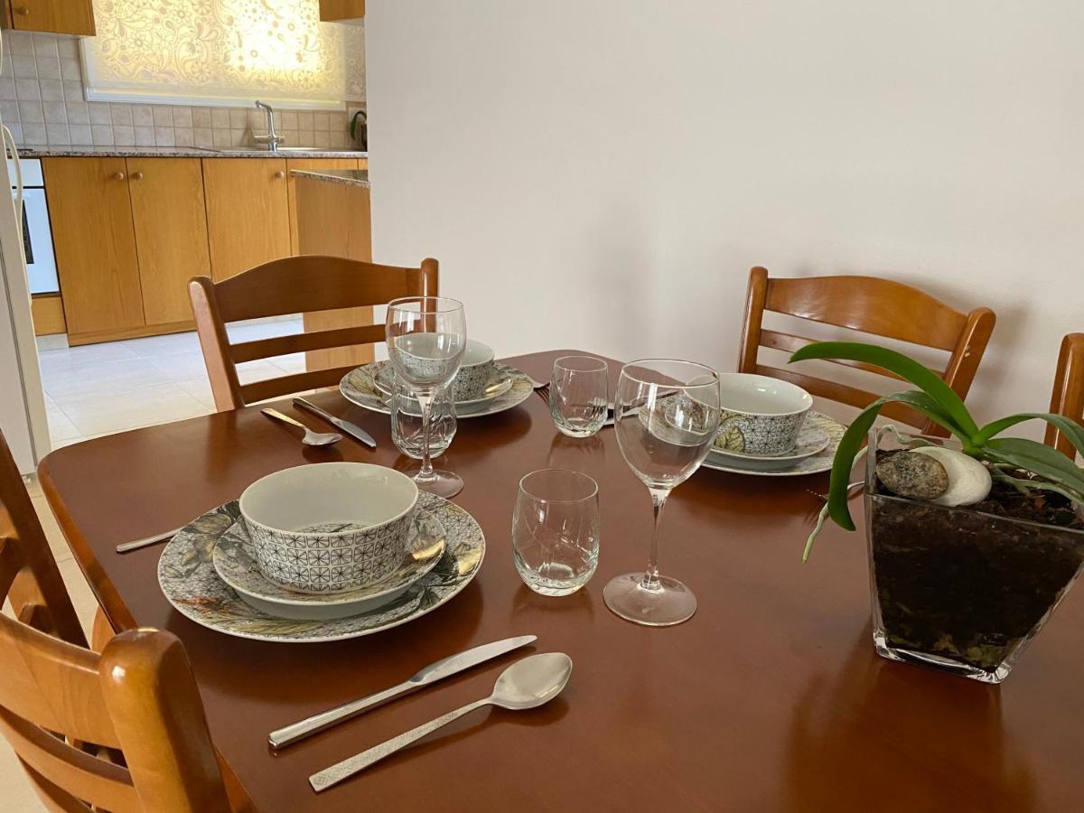 Holiday City Center Apartment ลาร์นาคา ภายนอก รูปภาพ