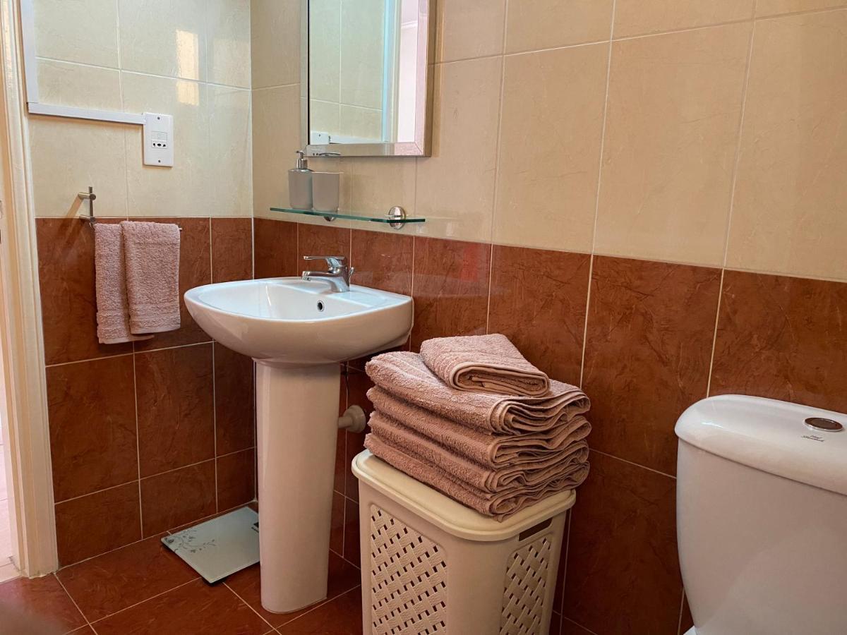 Holiday City Center Apartment ลาร์นาคา ภายนอก รูปภาพ