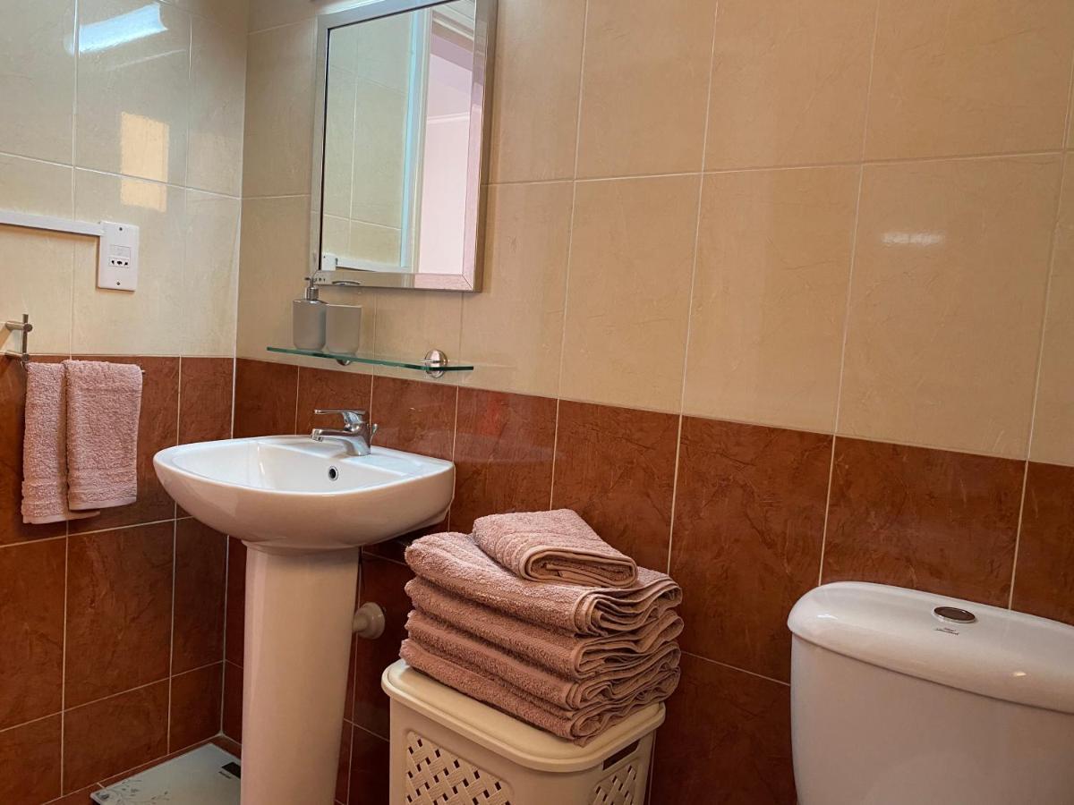 Holiday City Center Apartment ลาร์นาคา ภายนอก รูปภาพ