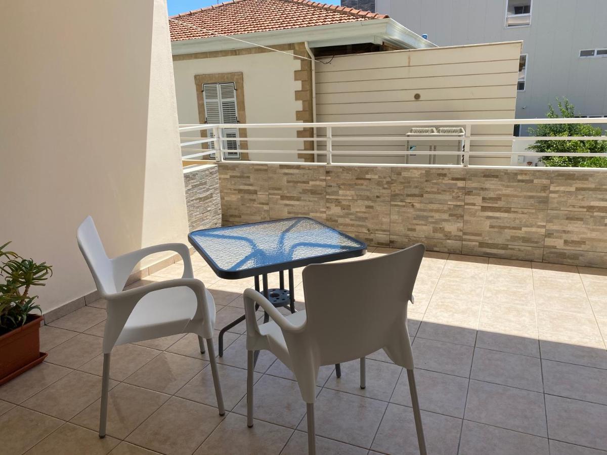 Holiday City Center Apartment ลาร์นาคา ภายนอก รูปภาพ