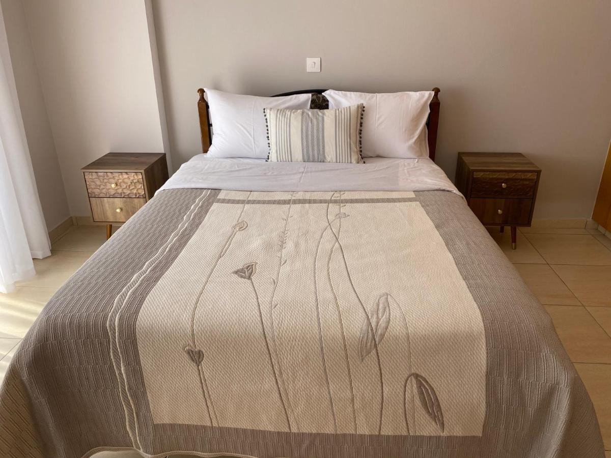 Holiday City Center Apartment ลาร์นาคา ภายนอก รูปภาพ